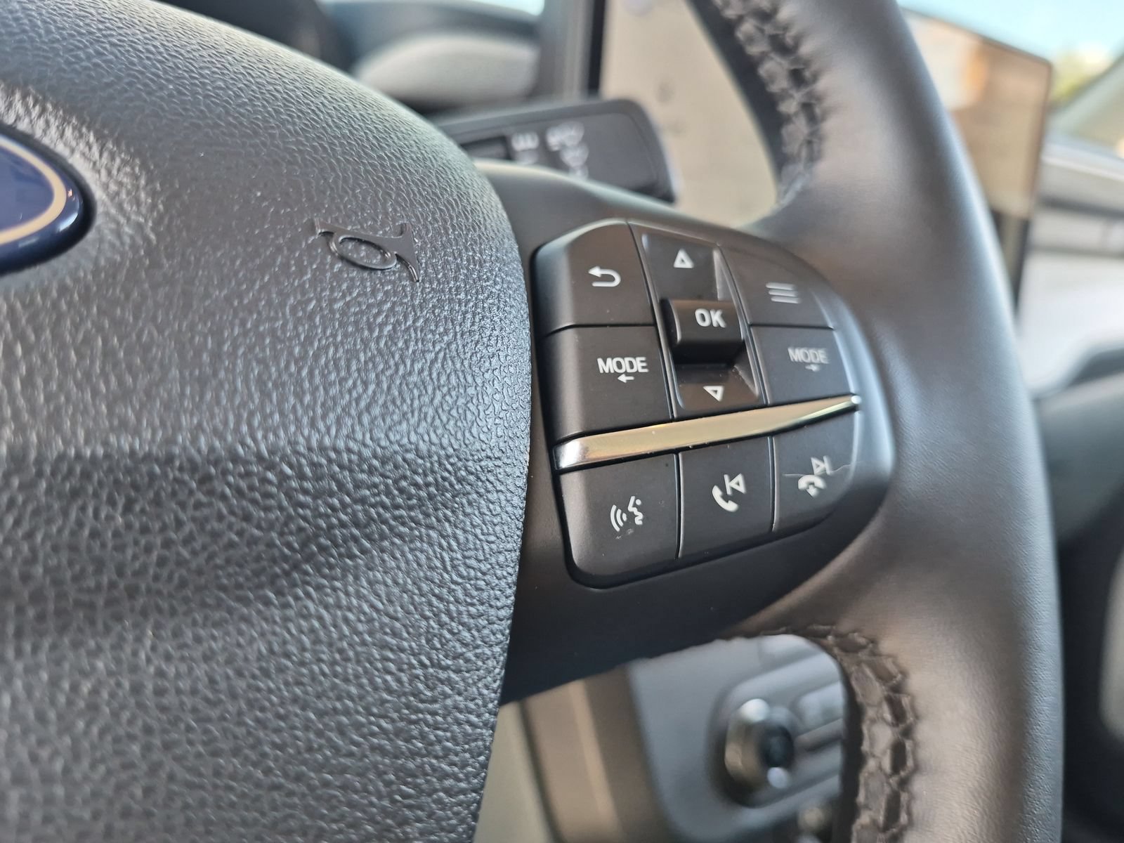 Used 2025 Ford Maverick XLT w/ XLT Luxury Package FWD image 22