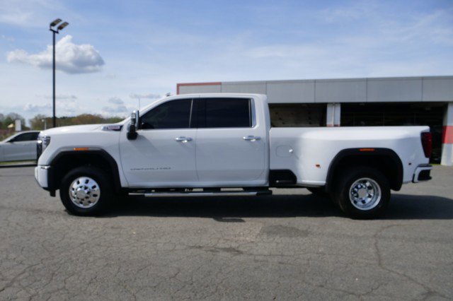 Used 2026 GMC Sierra 3500 Denali w/ Denali Reserve Package image 30