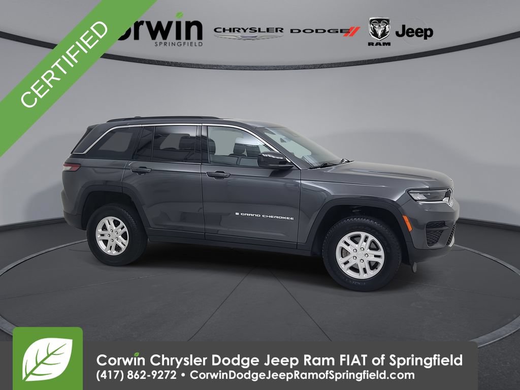 Used 2025 Jeep Grand Cherokee Laredo w/ Luxury Tech Group I AWD/4WD image 1