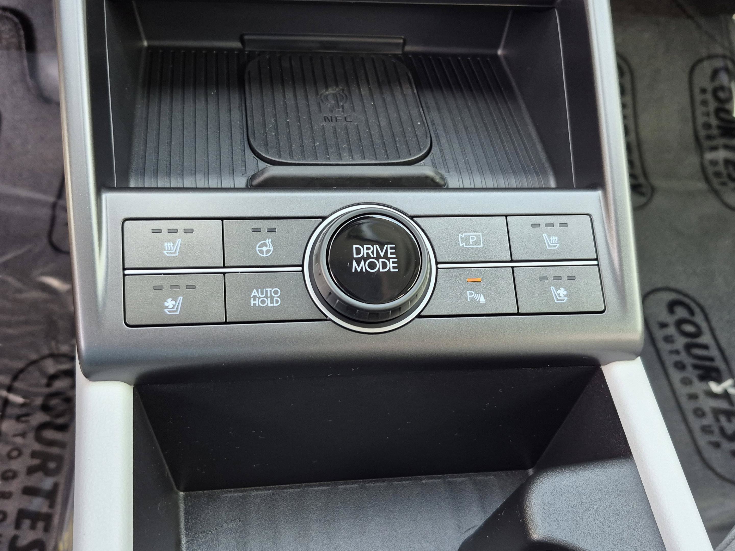New 2026 Hyundai Kona Limited FWD image 28