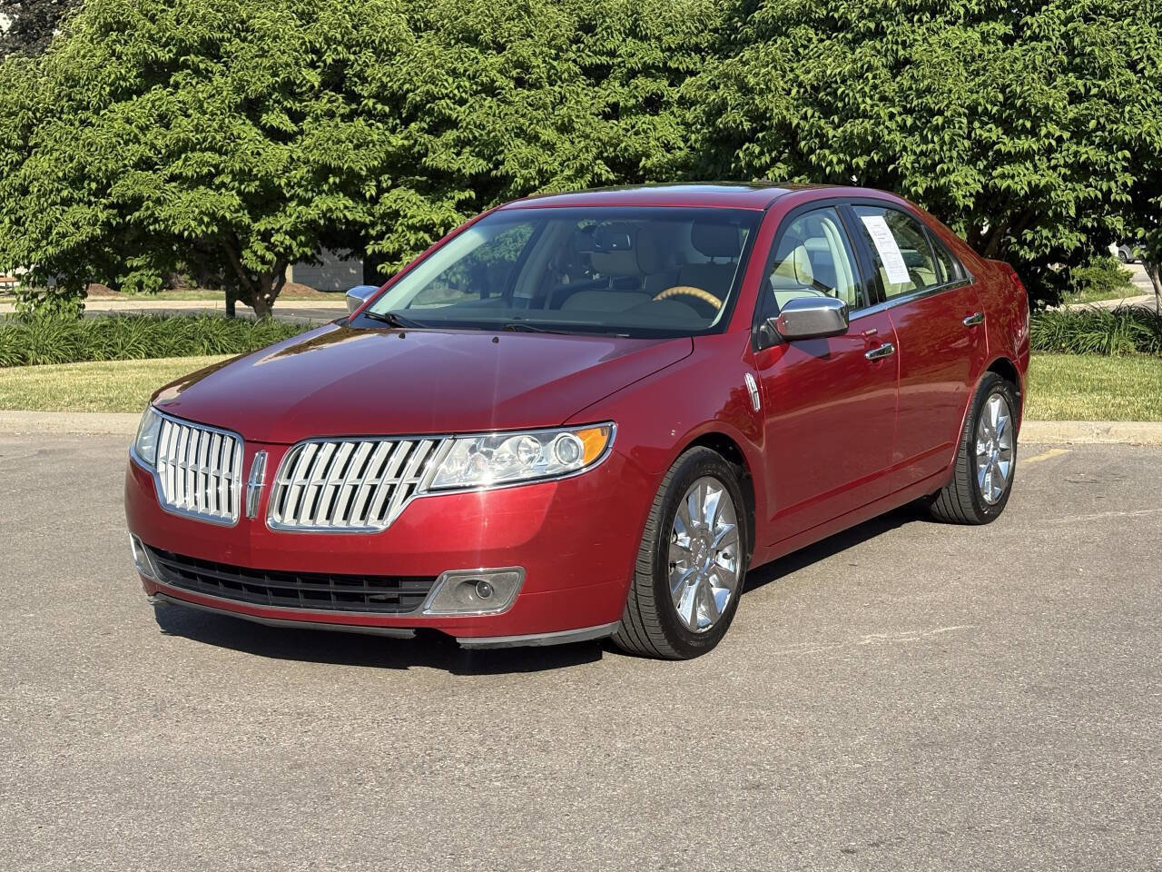 Used 2011 Lincoln MKZ AWD image 4