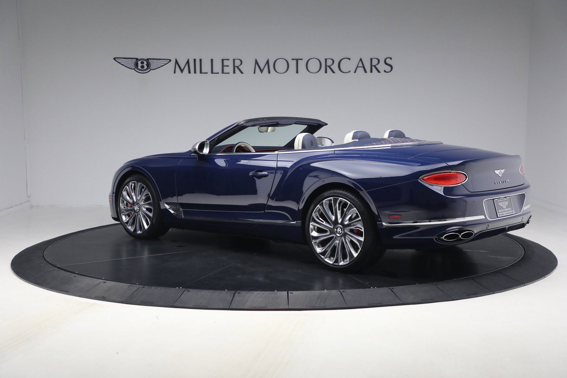 Used 2022 Bentley Continental GT image 4