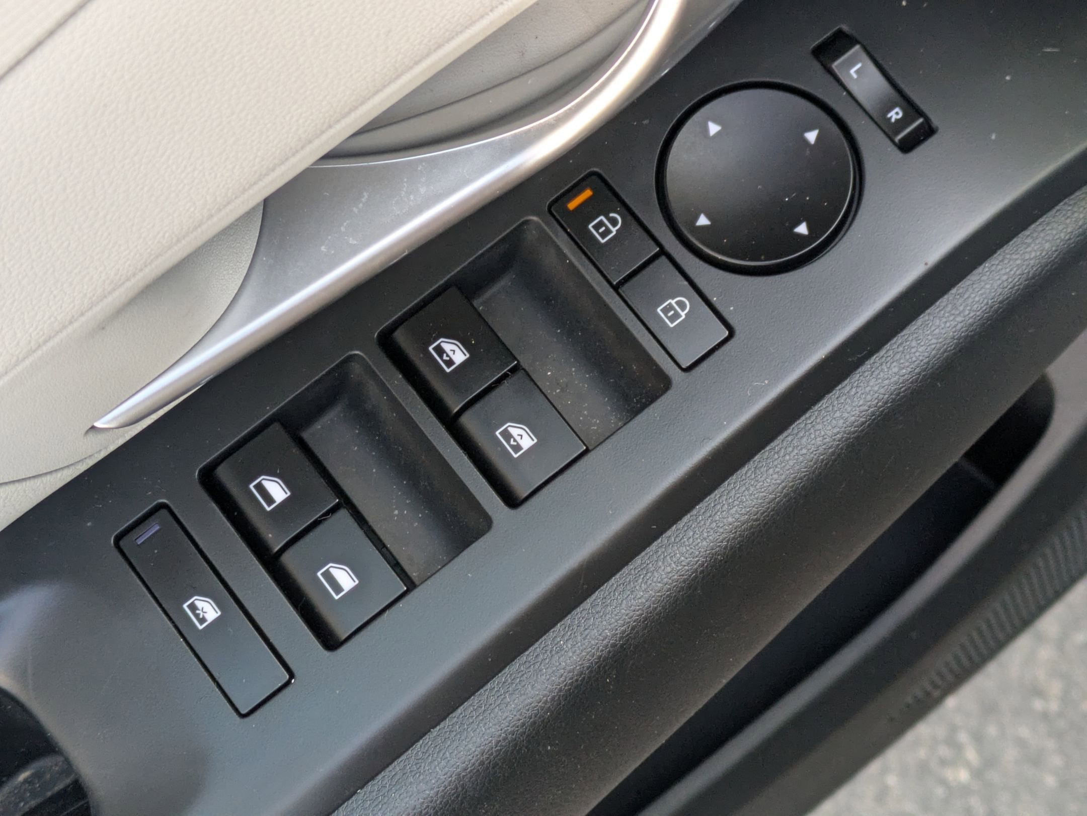 Used 2025 Hyundai Tucson Blue image 16