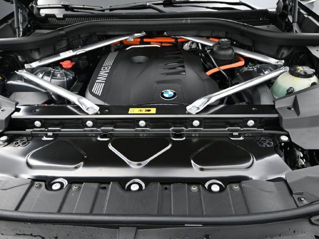 New 2026 BMW X5 xDrive50e w/ Premium Package AWD/4WD image 20