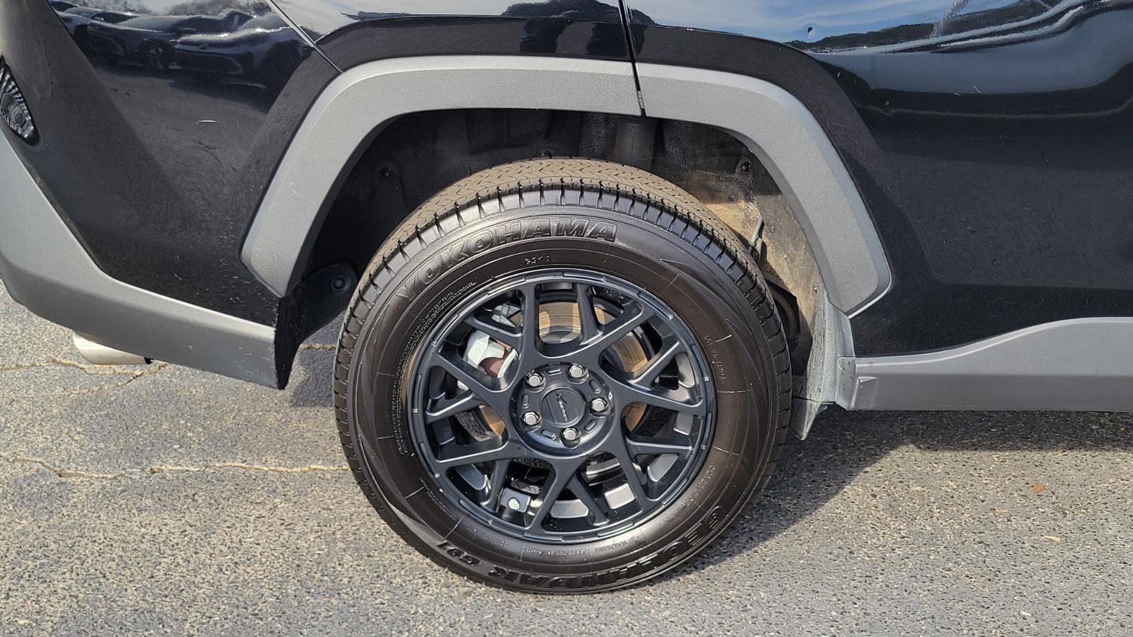 Used 2023 Toyota RAV4 XLE w/ Convenience Package image 14