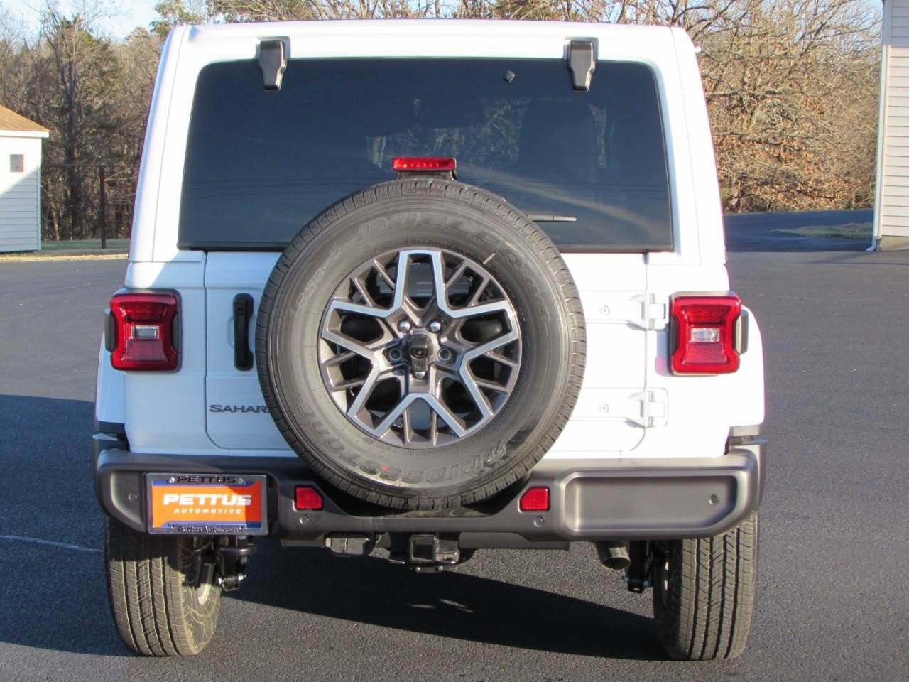 New 2026 Jeep Wrangler Unlimited Sahara AWD/4WD image 6