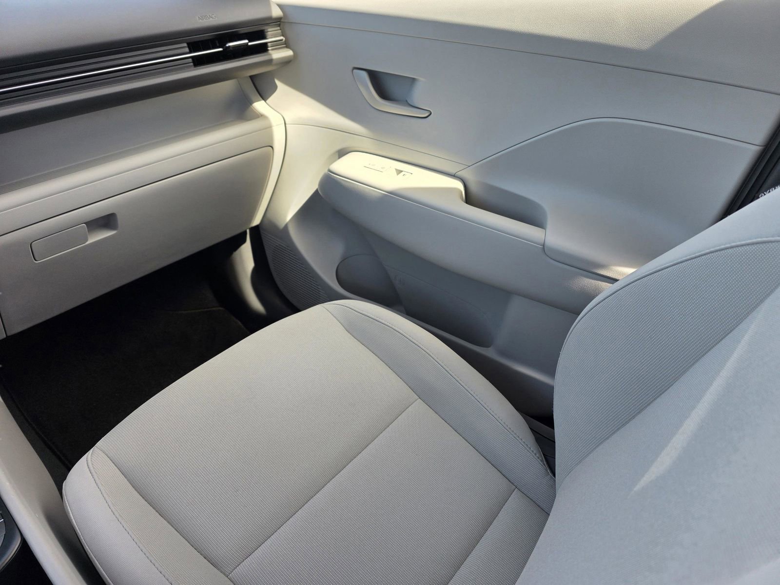 Used 2024 Hyundai Kona SE image 20