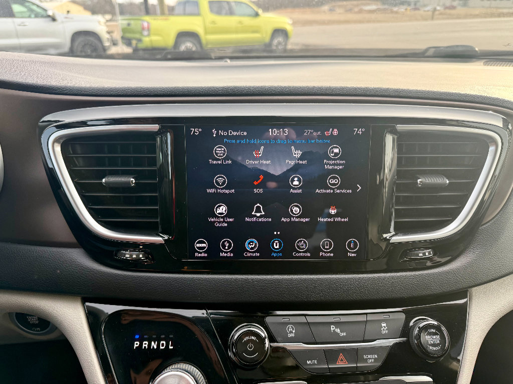 Used 2019 Chrysler Pacifica Touring-L Plus w/ Tire & Wheel Group image 18