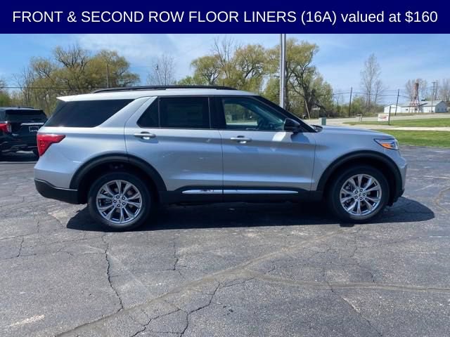 New 2024 Ford Explorer XLT w/ Equipment Group 202A AWD/4WD image 8