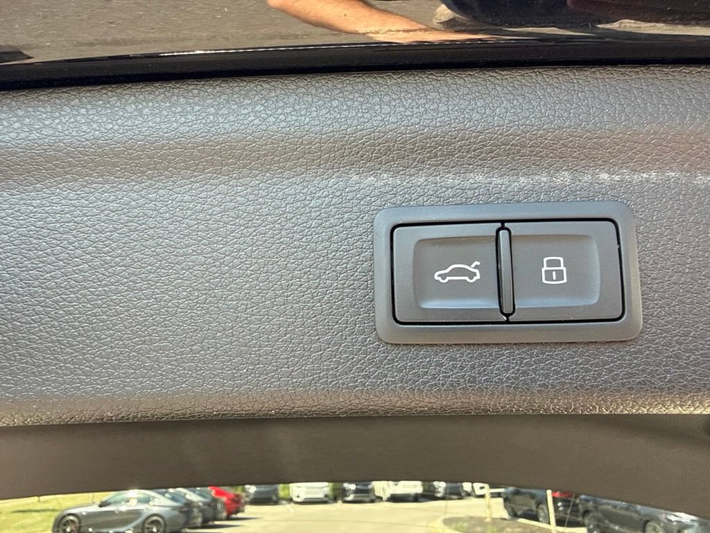 Used 2020 Audi Q3 2.0T Premium AWD/4WD image 19