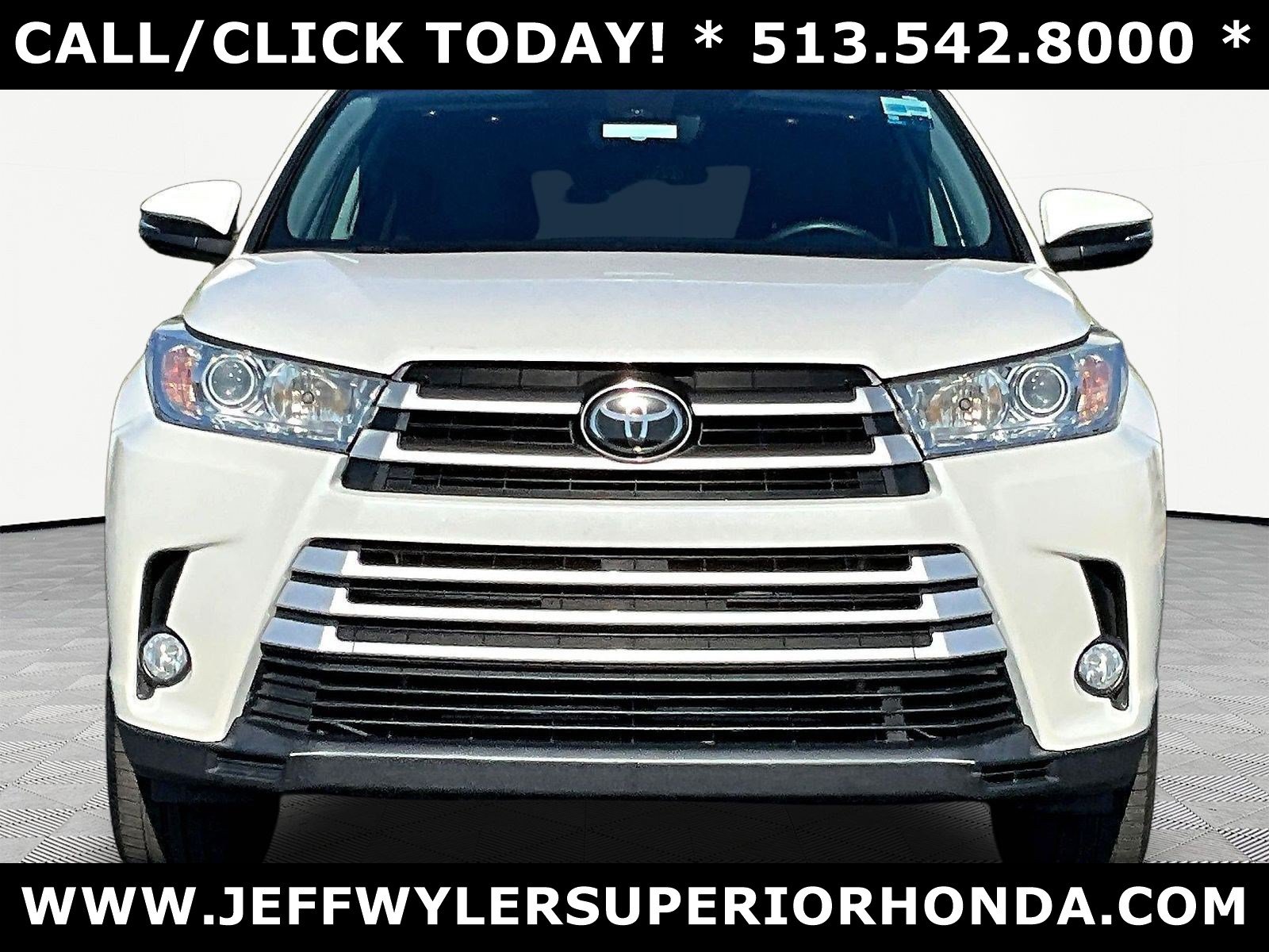 Used 2018 Toyota Highlander XLE AWD/4WD image 2
