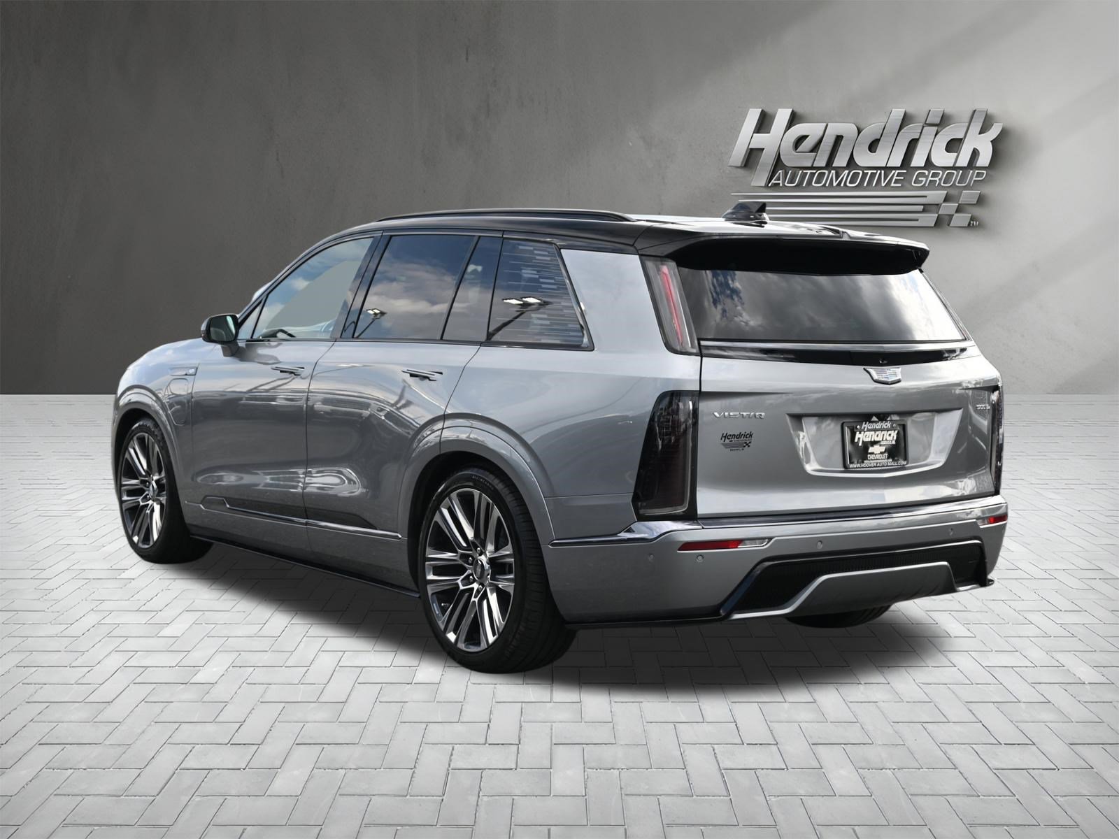 Used 2026 Cadillac Vistiq Platinum w/ LPO, Floor Liner Package AWD/4WD image 8