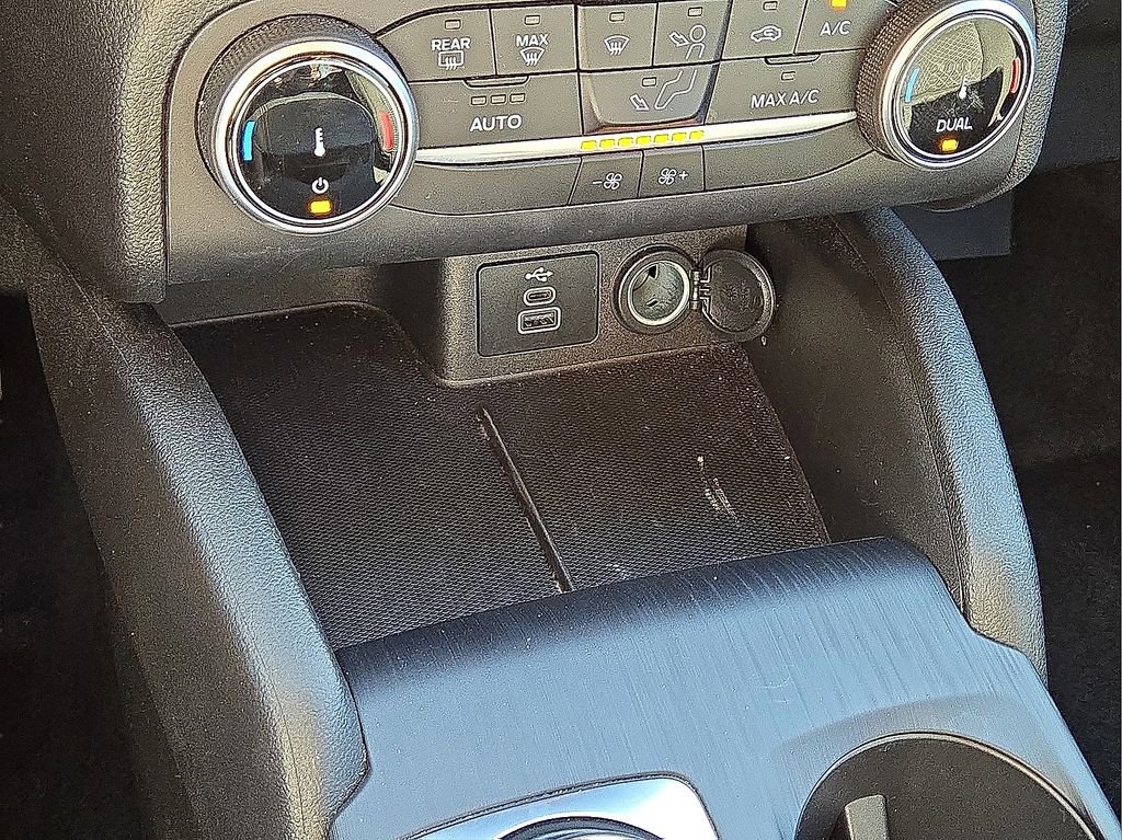 Used 2025 Ford Escape Active image 30