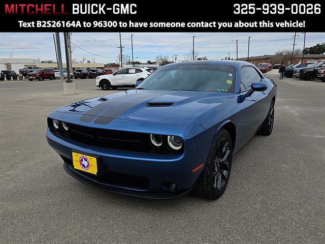 Used 2023 Dodge Challenger SXT w/ Plus Package image 1