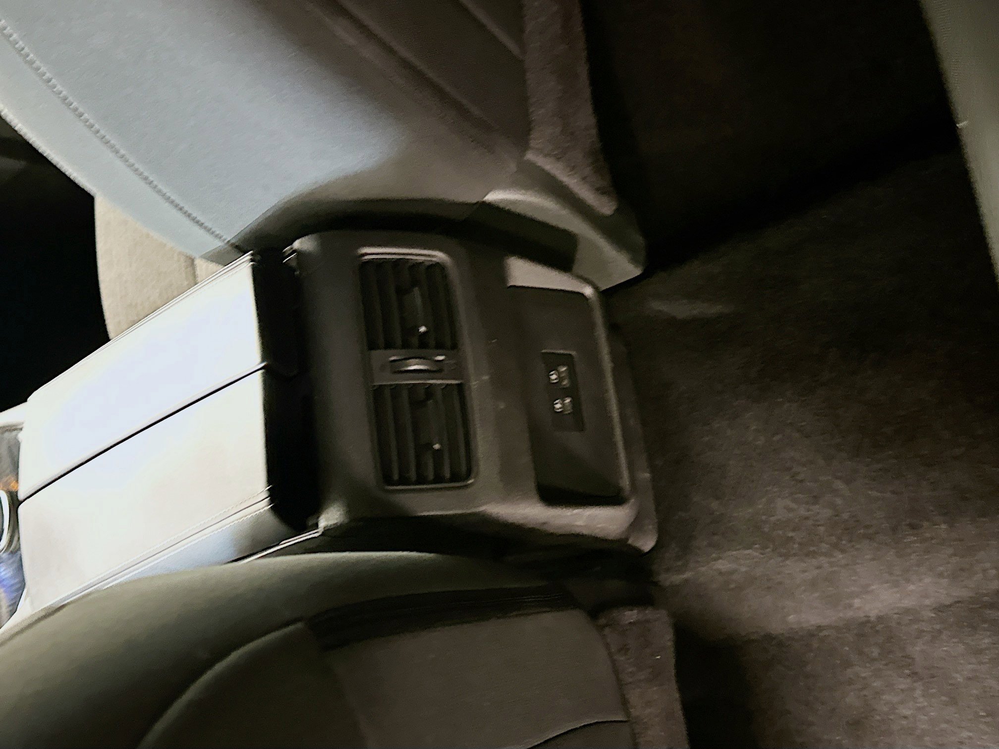 Used 2023 Nissan Rogue SV AWD/4WD image 27