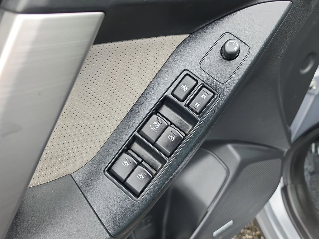 Used 2016 Subaru Forester 2.5i Touring w/ Popular Package #2 image 26