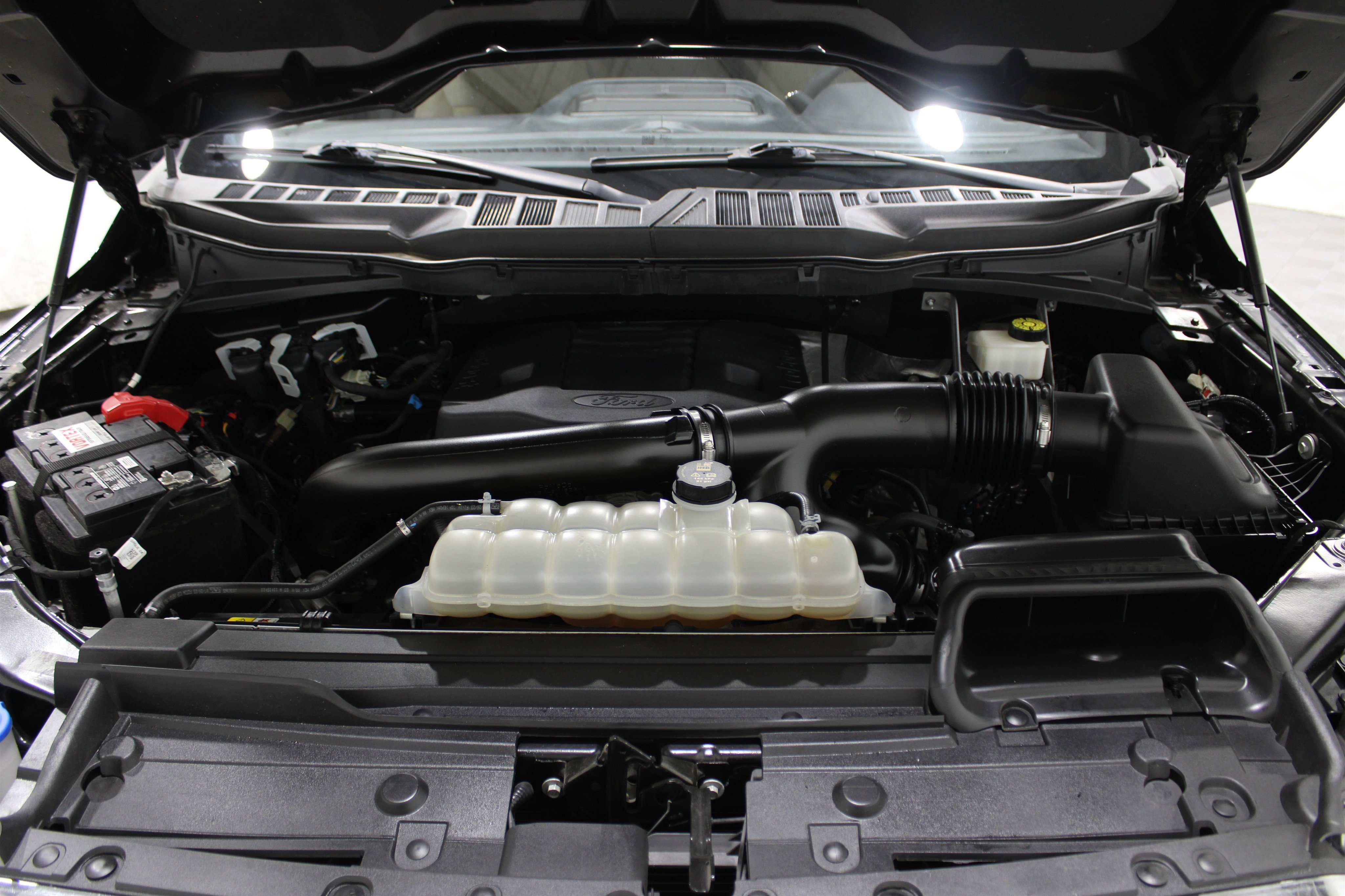 Used 2023 Ford F150 XLT image 40