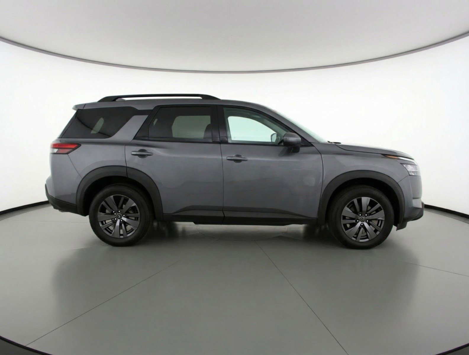 Used 2025 Nissan Pathfinder SV AWD/4WD image 11
