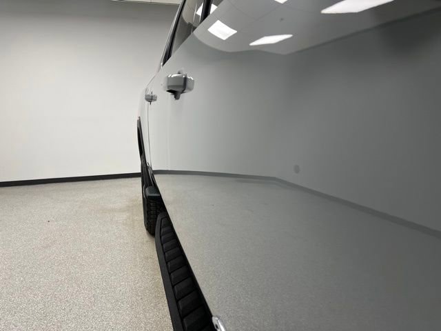 Used 2025 GMC Sierra 3500 AT4 w/ AT4 Premium Plus Package image 11