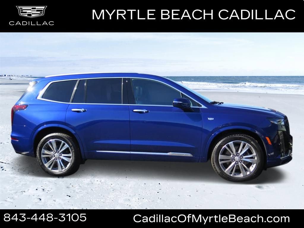 Used 2025 Cadillac XT6 Premium Luxury image 2