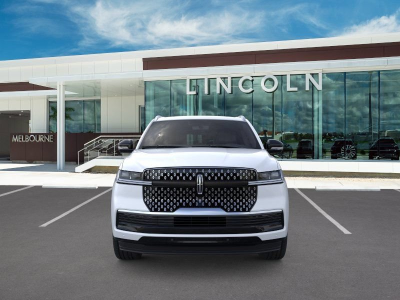 New 2025 Lincoln Navigator Reserve AWD/4WD image 6