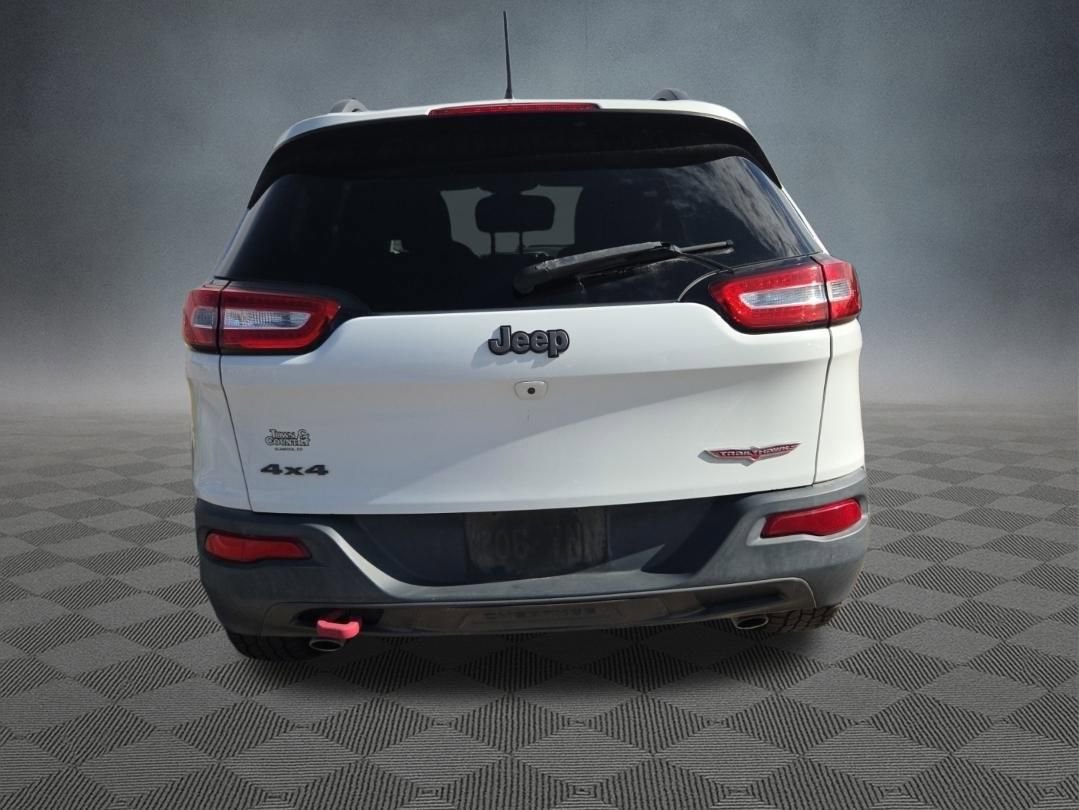 Used 2015 Jeep Cherokee Trailhawk w/ Leather Interior Group AWD/4WD image 3