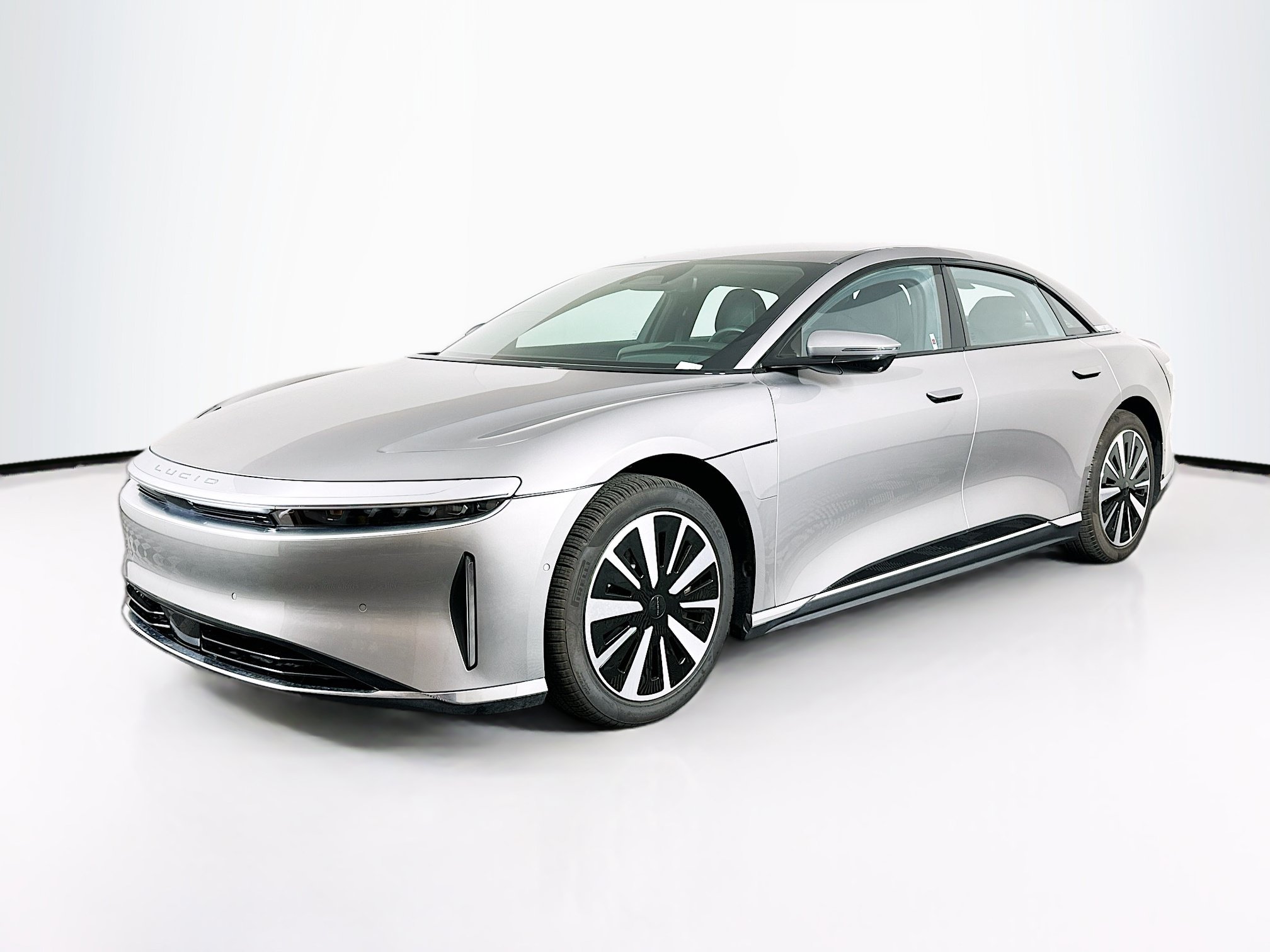 Used 2024 Lucid Air Touring AWD/4WD image 3