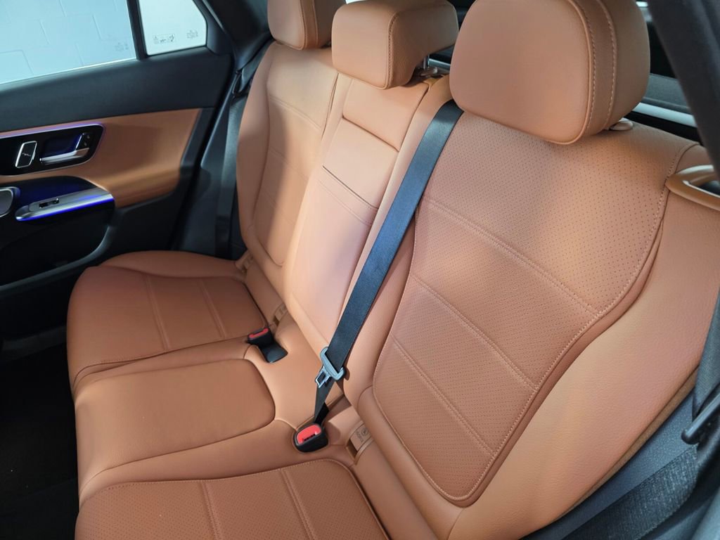 New 2026 Mercedes-Benz GLC 300 image 13