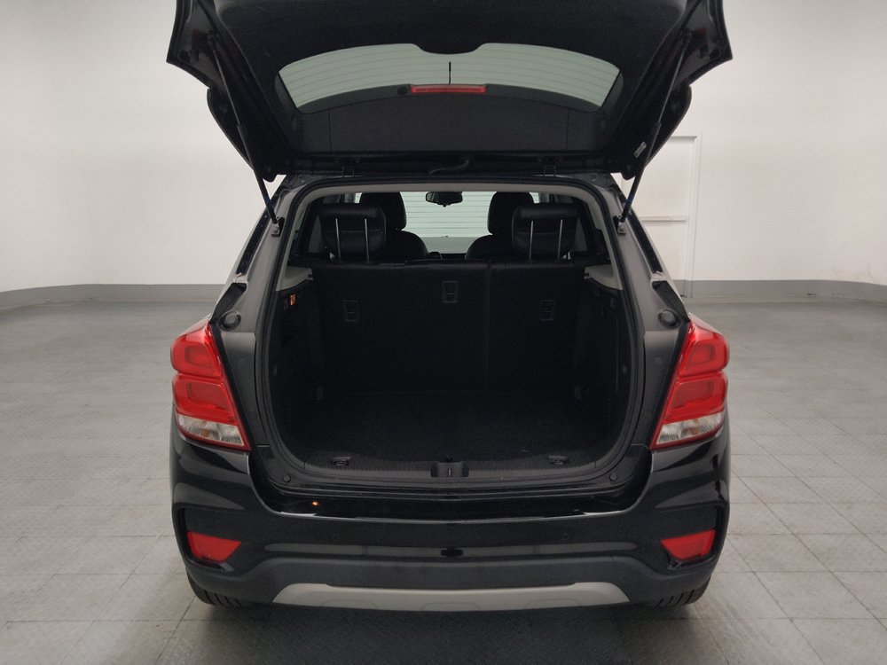 Used 2021 Chevrolet Trax LT w/ Redline Edition FWD image 29