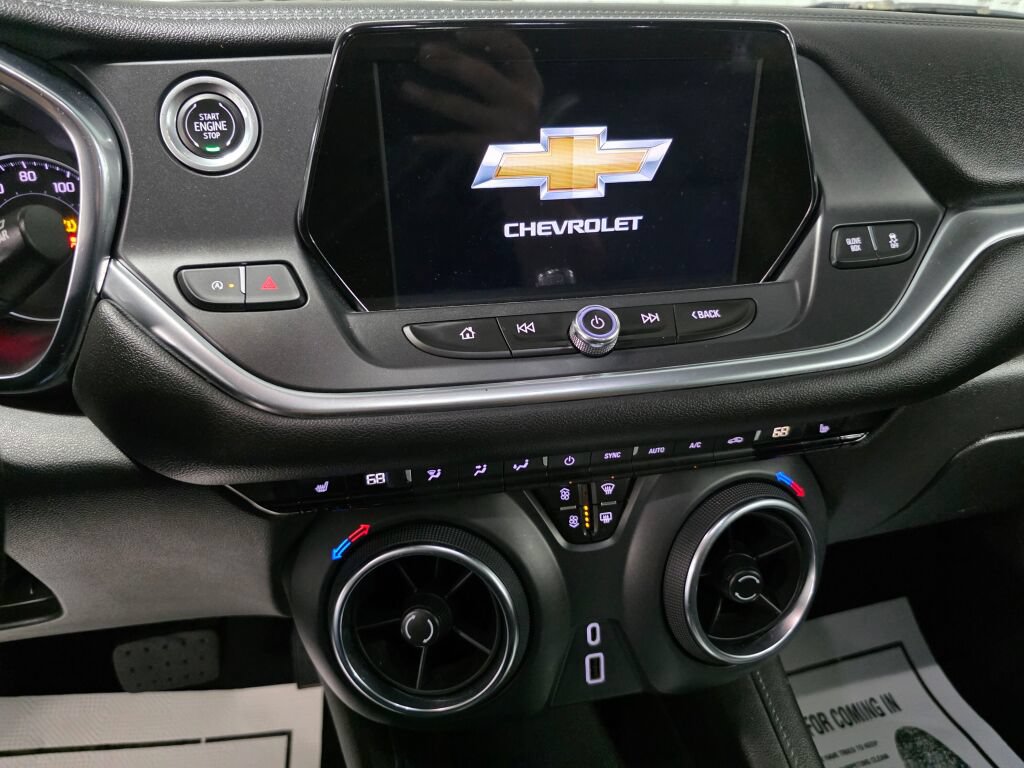 Used 2021 Chevrolet Blazer LT w/ Sound & Technology Package FWD image 12