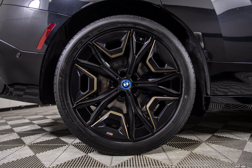 Used 2023 BMW iX M60 w/ Executive Package AWD/4WD image 39