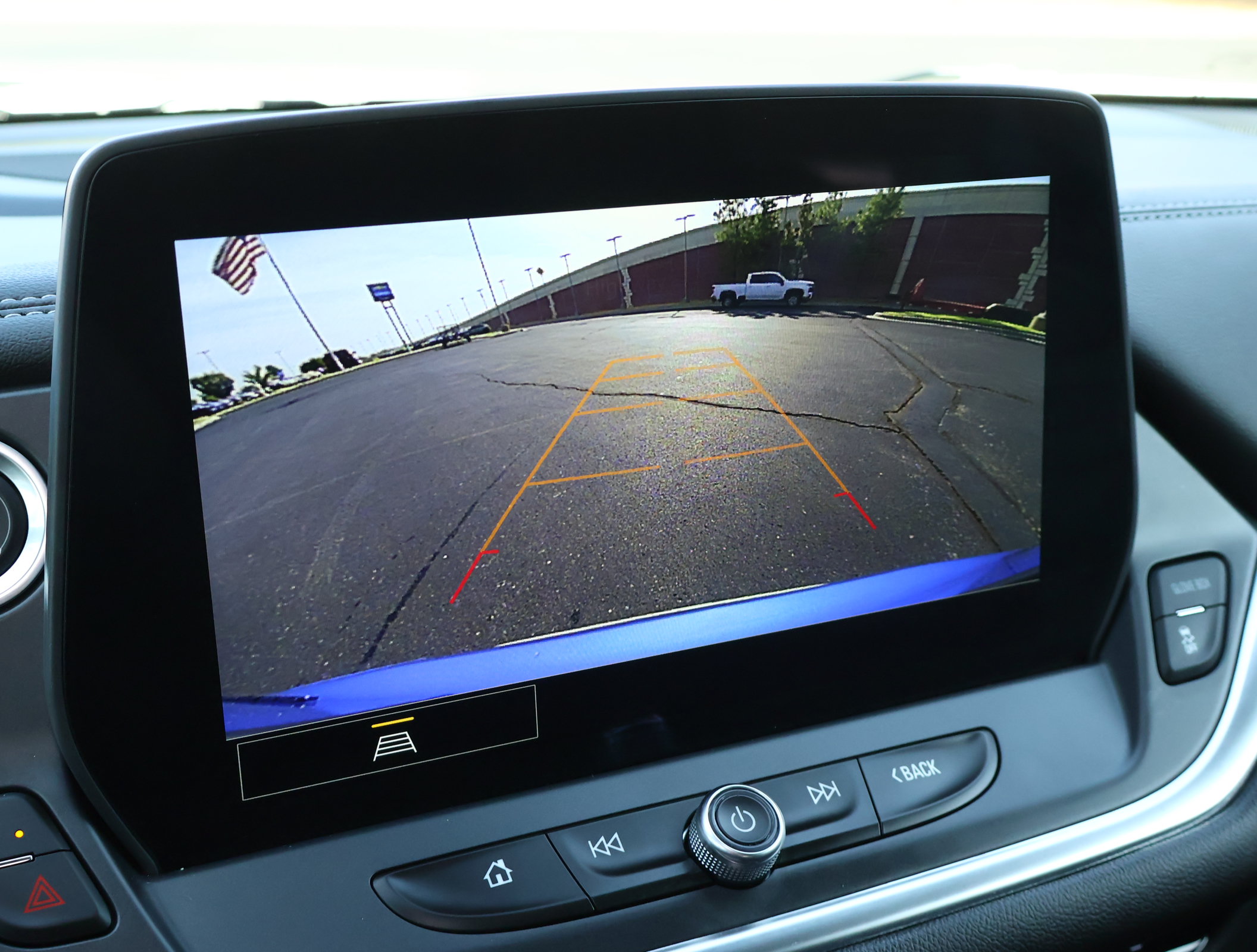 Used 2024 Chevrolet Blazer LT w/ Convenience Package FWD image 6