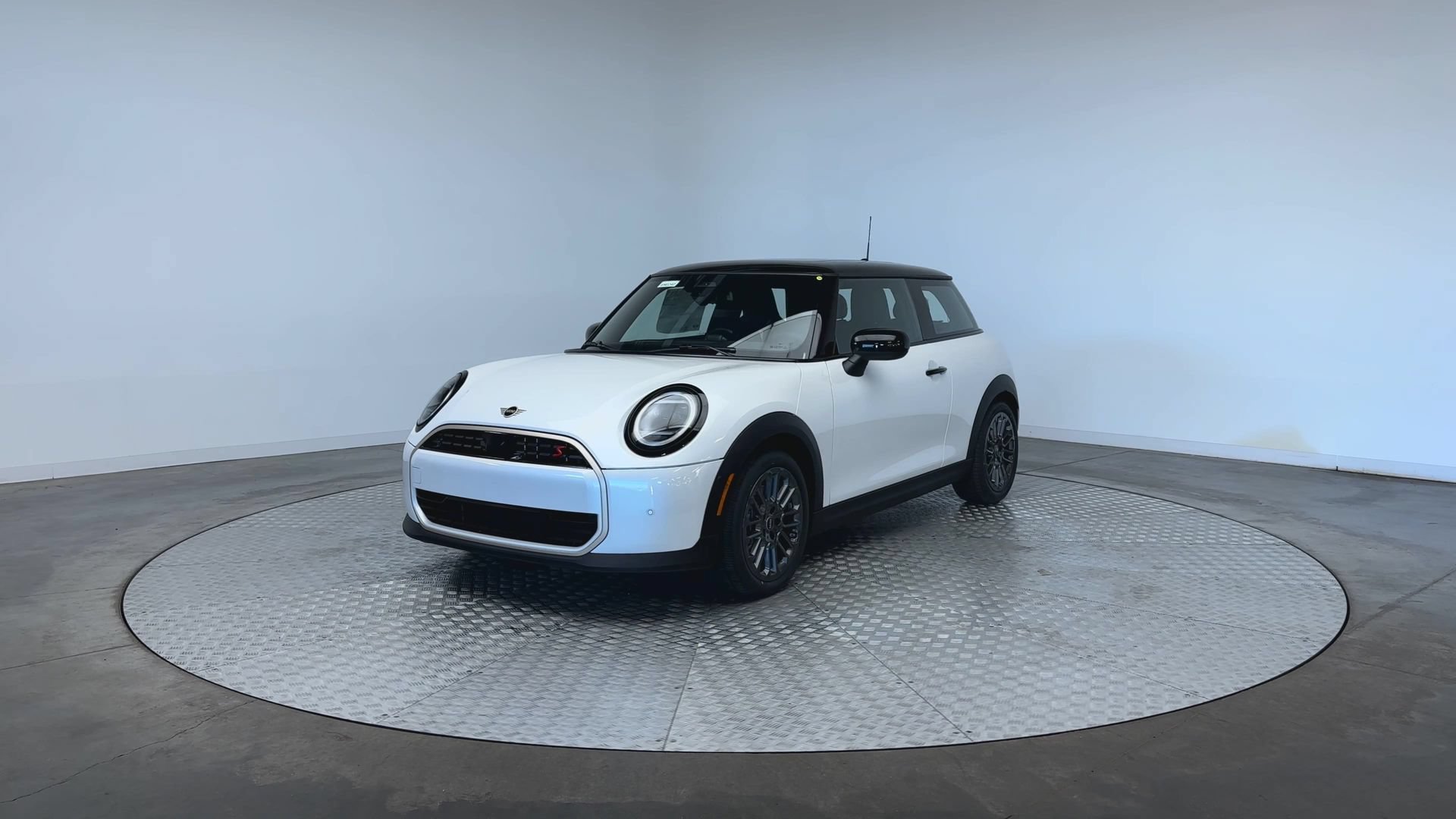 New 2026 MINI Cooper S FWD image 4