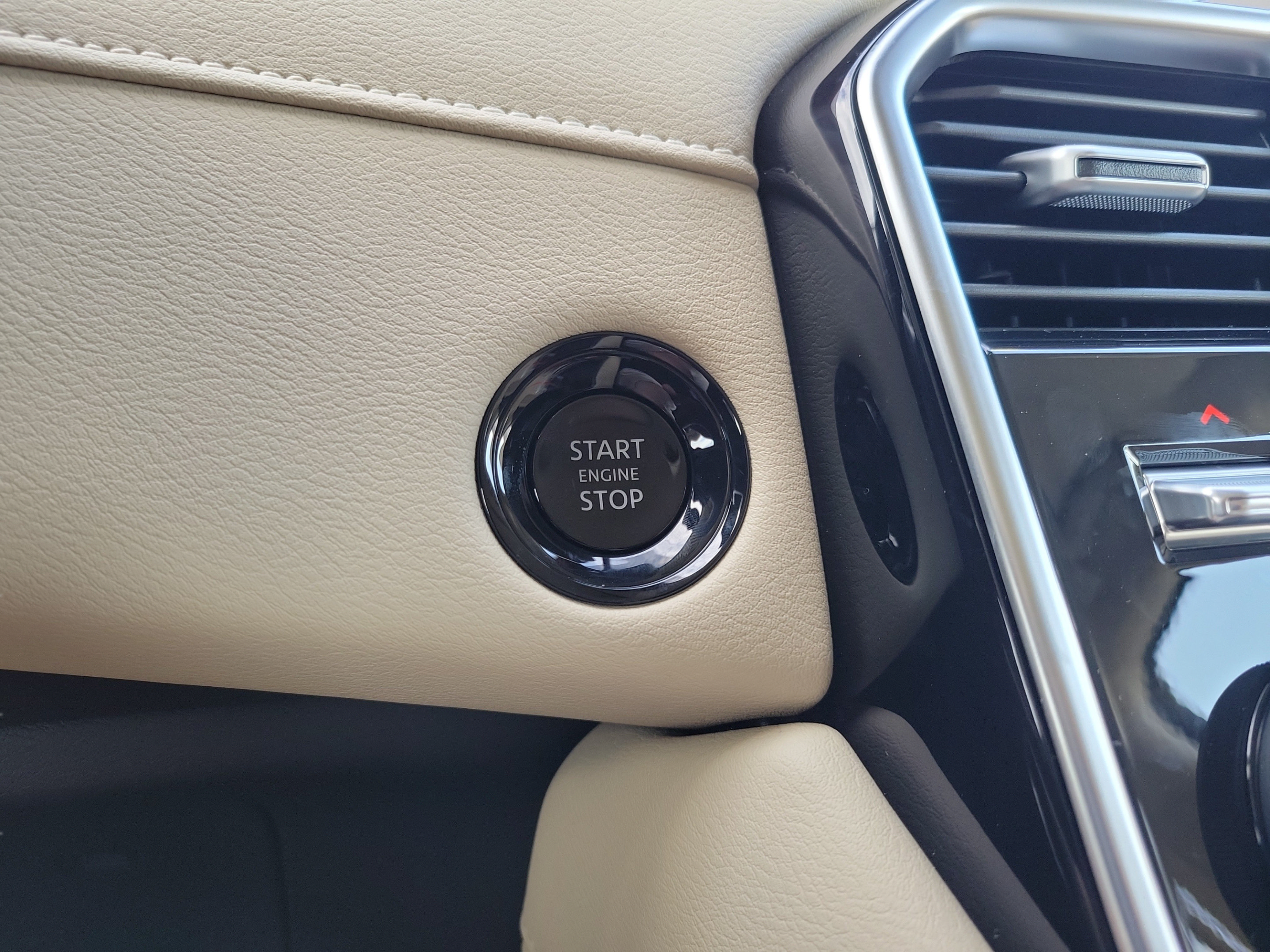 New 2026 Nissan Armada Platinum RWD image 28