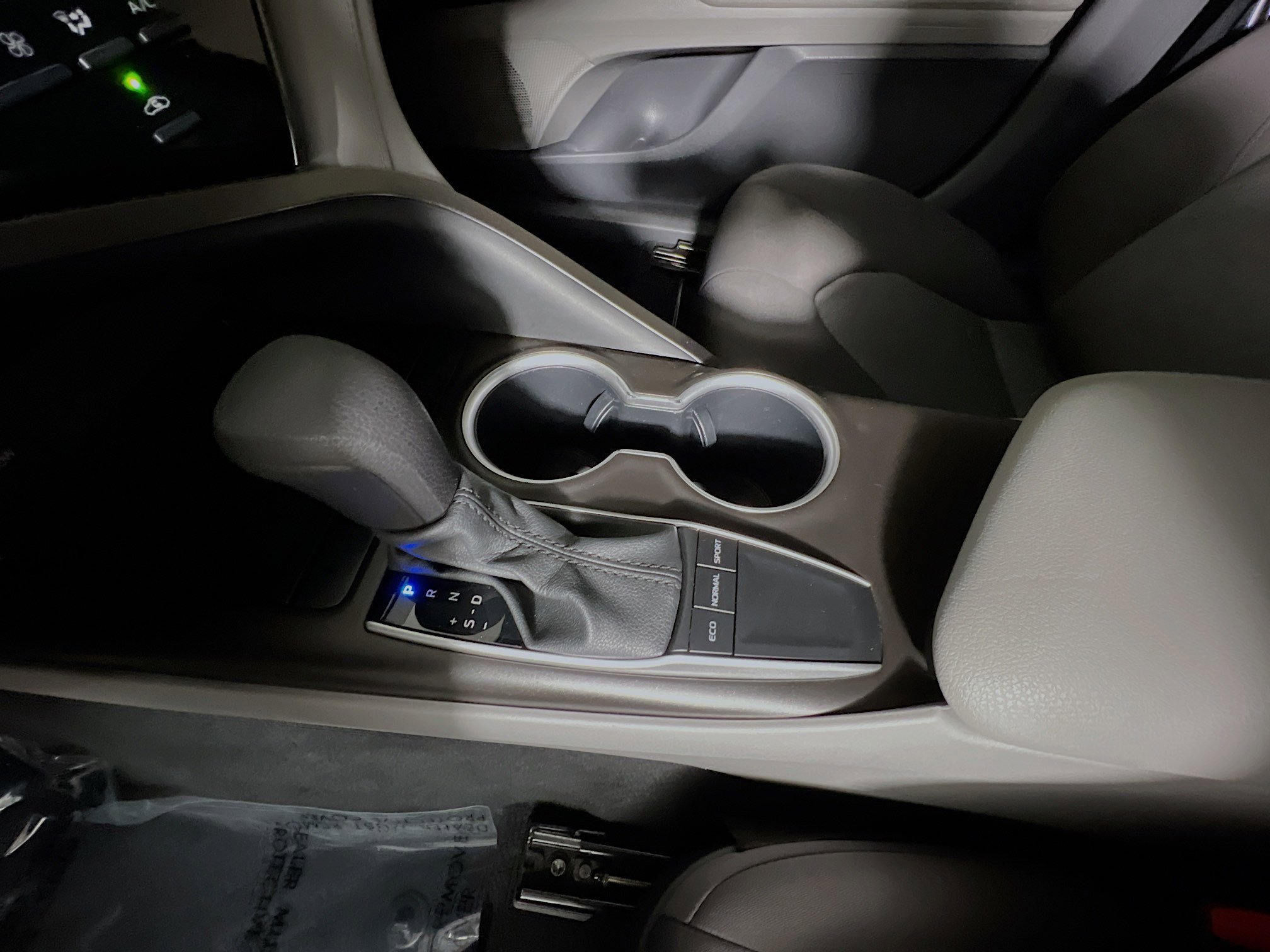 Used 2023 Toyota Camry LE image 24