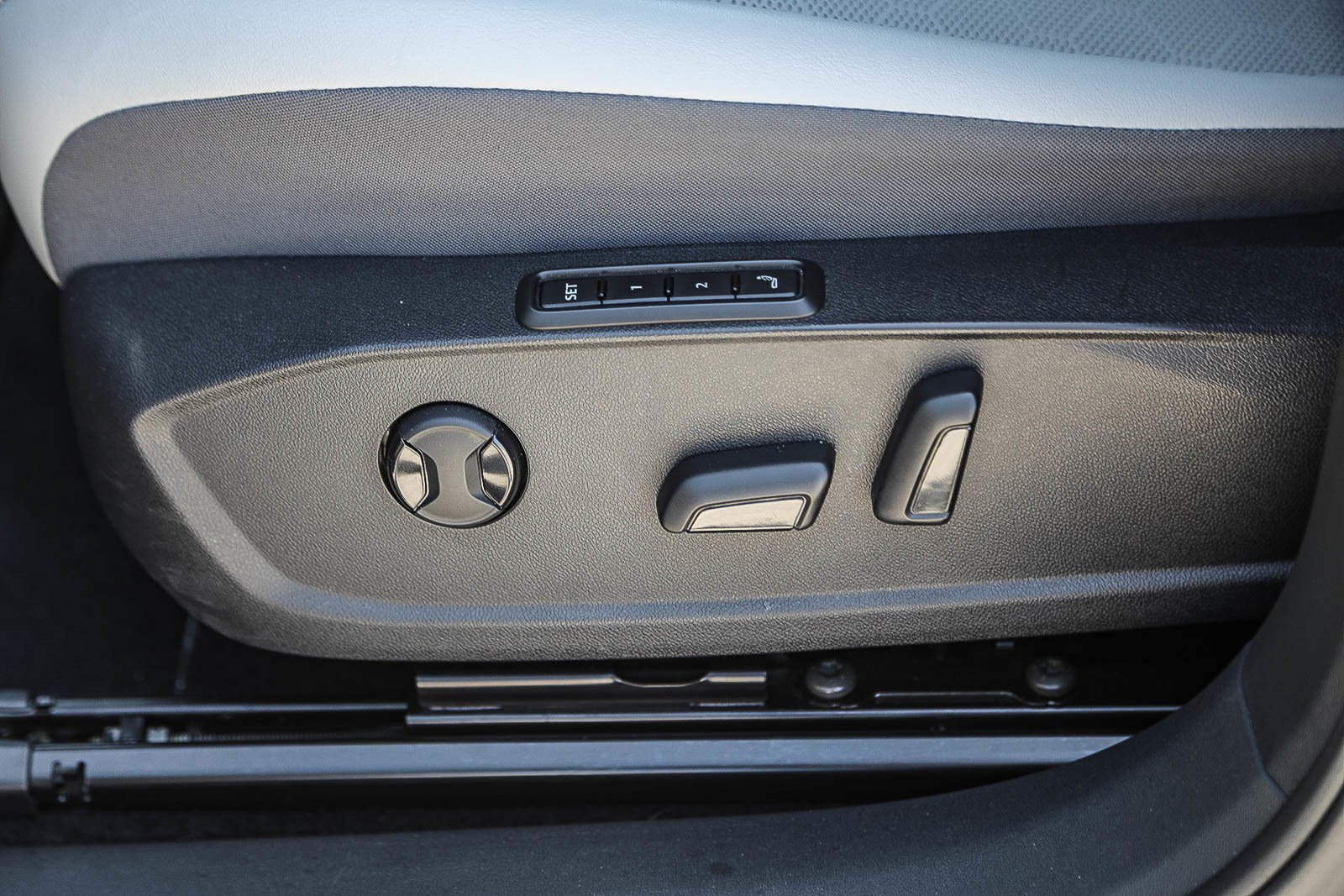 Used 2021 Volkswagen ID.4 Pro S RWD image 19