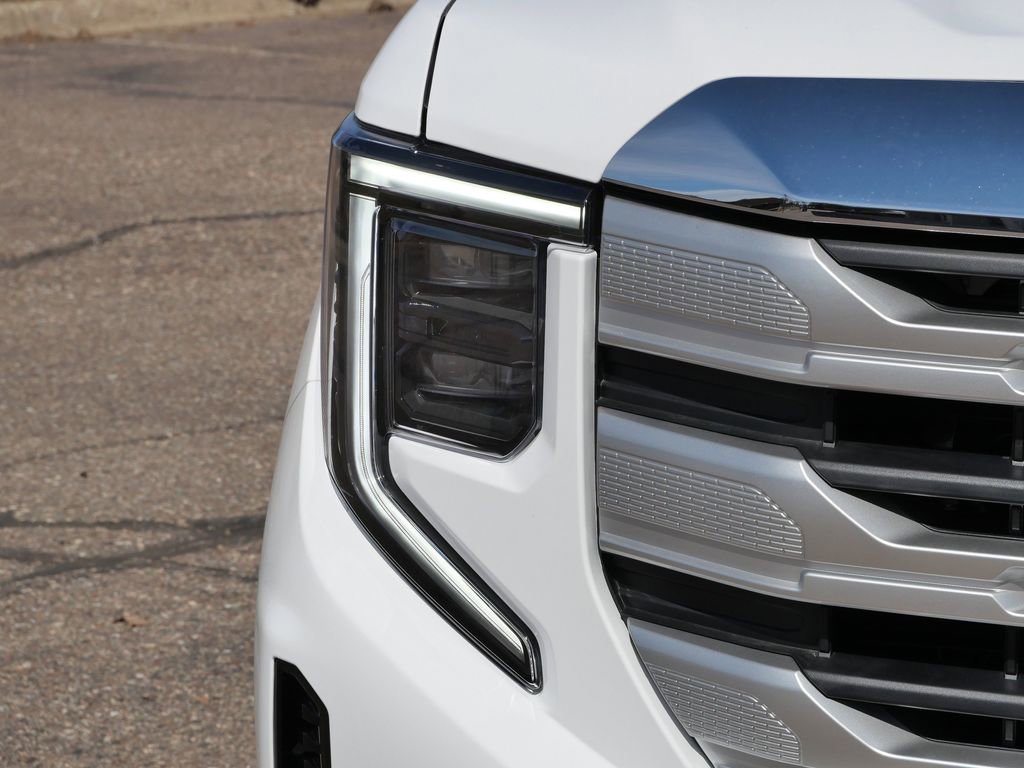 New 2026 GMC Sierra 1500 SLE image 4