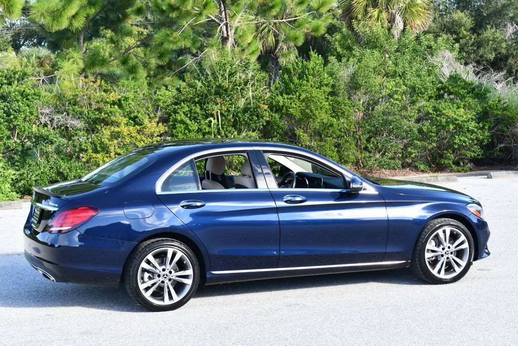 Used 2019 Mercedes-Benz C 300 4MATIC Sedan image 32
