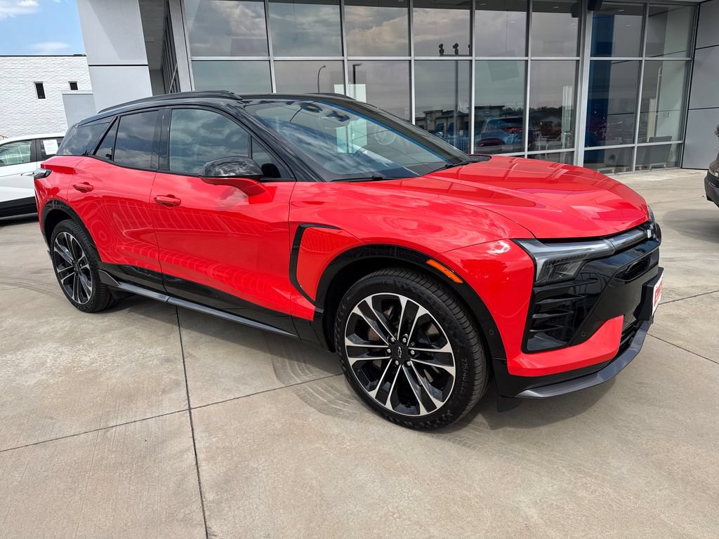 Used 2026 Chevrolet Blazer EV SS w/ Performance Package AWD/4WD image 7