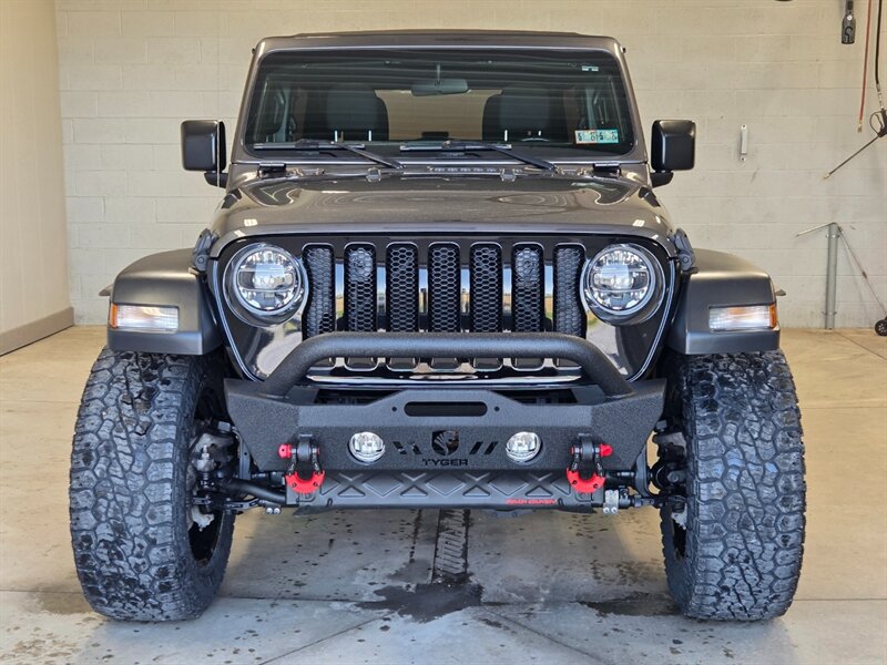 Used 2022 Jeep Wrangler Unlimited Sport AWD/4WD image 3