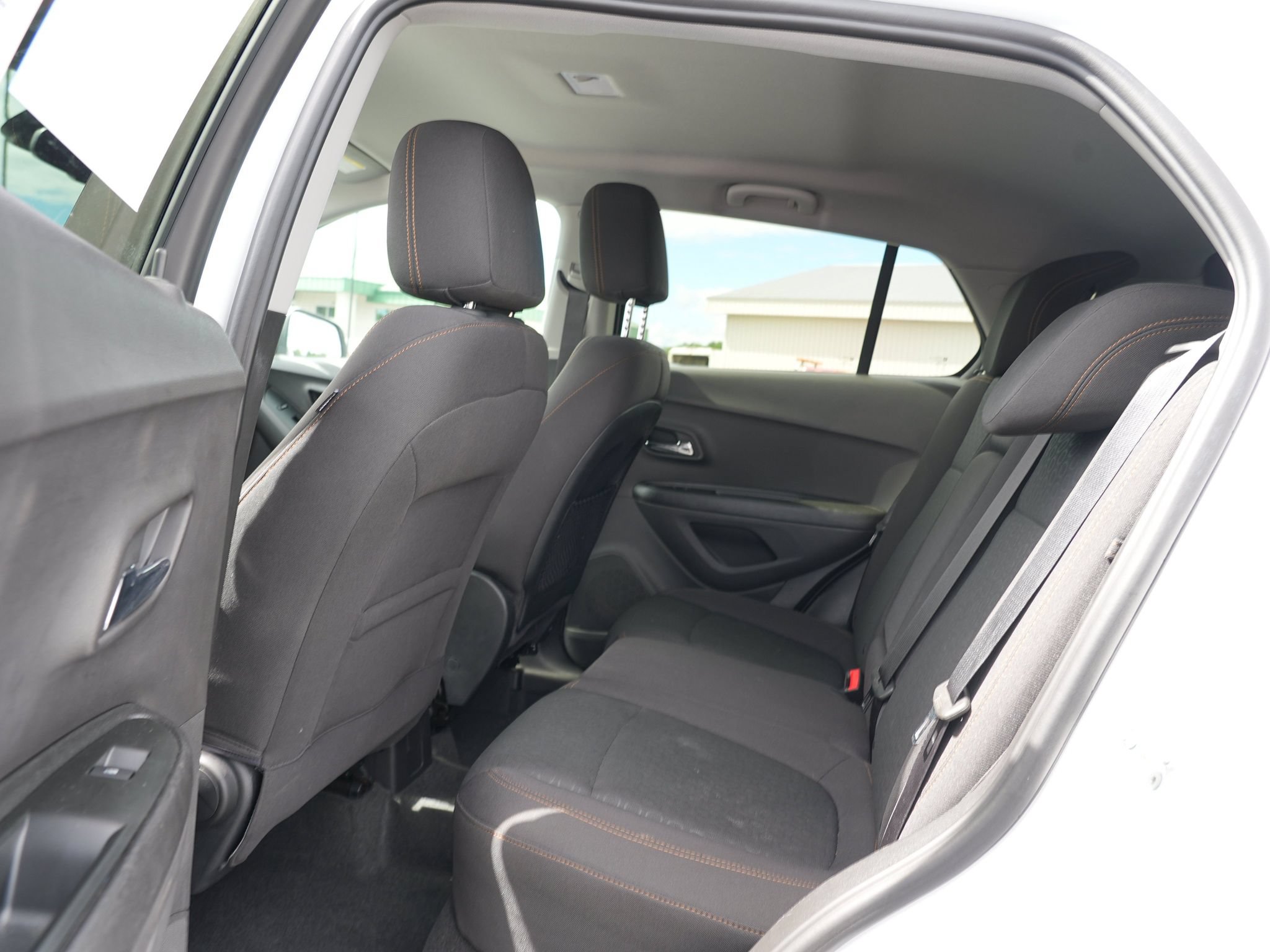 Used 2017 Chevrolet Trax LS w/ Fleet Convenience Package AWD/4WD image 19