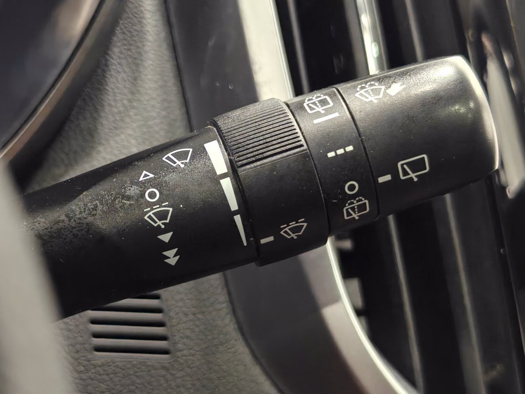 Used 2022 Subaru Ascent Limited w/ Technology Package AWD/4WD image 46