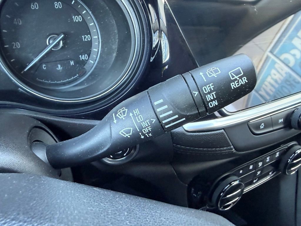 Used 2020 Buick Encore GX Select w/ Sport Touring Package FWD image 21