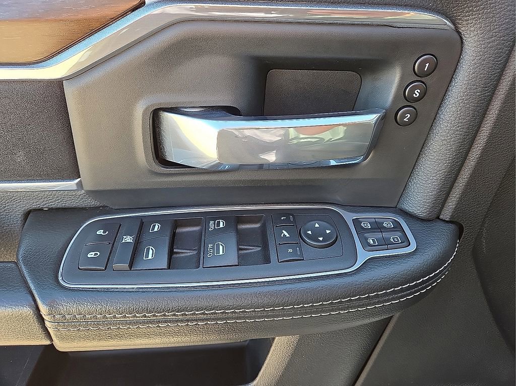 Used 2024 RAM 2500 Laramie image 24