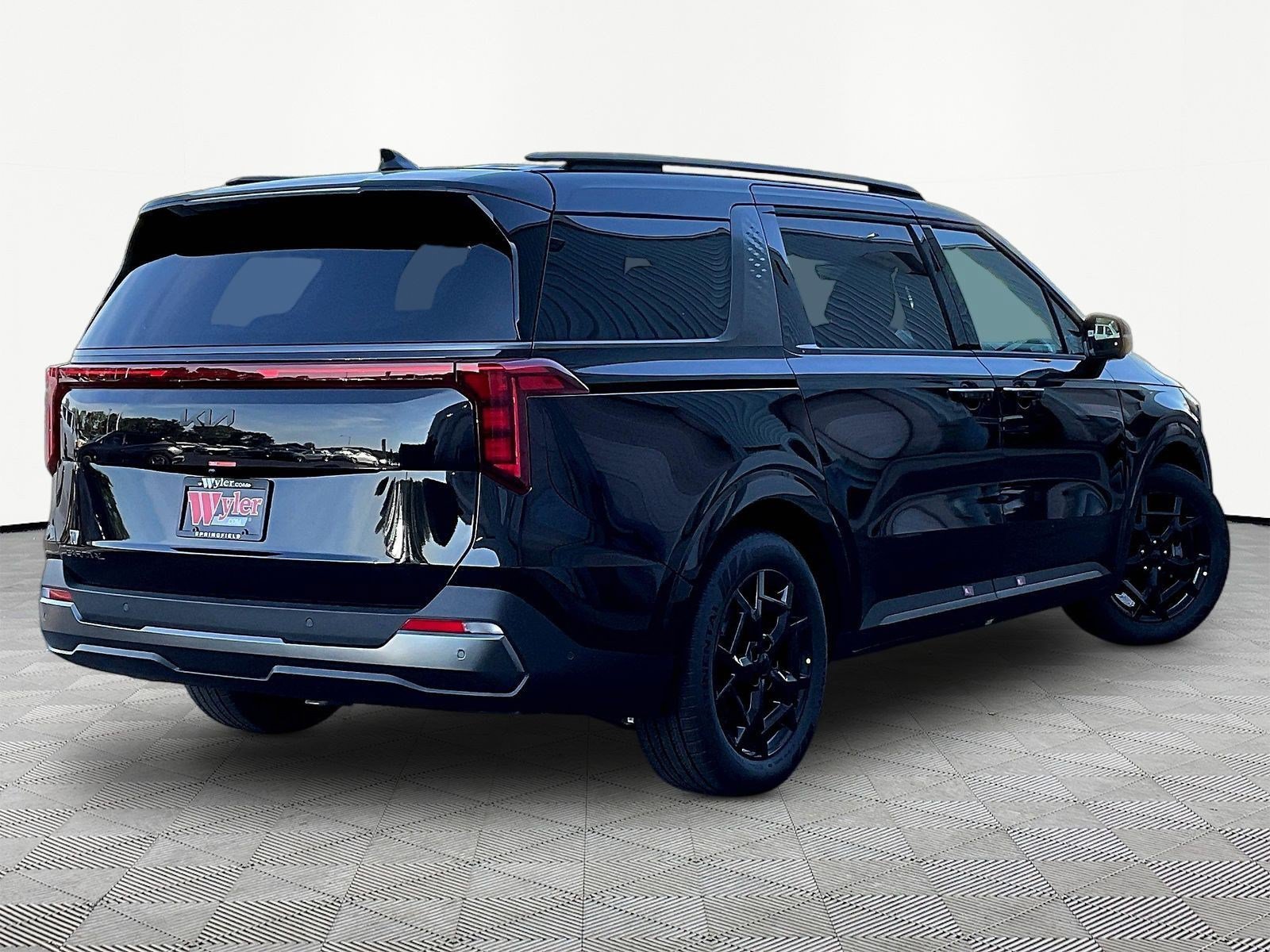New 2027 Kia Carnival SX FWD image 7