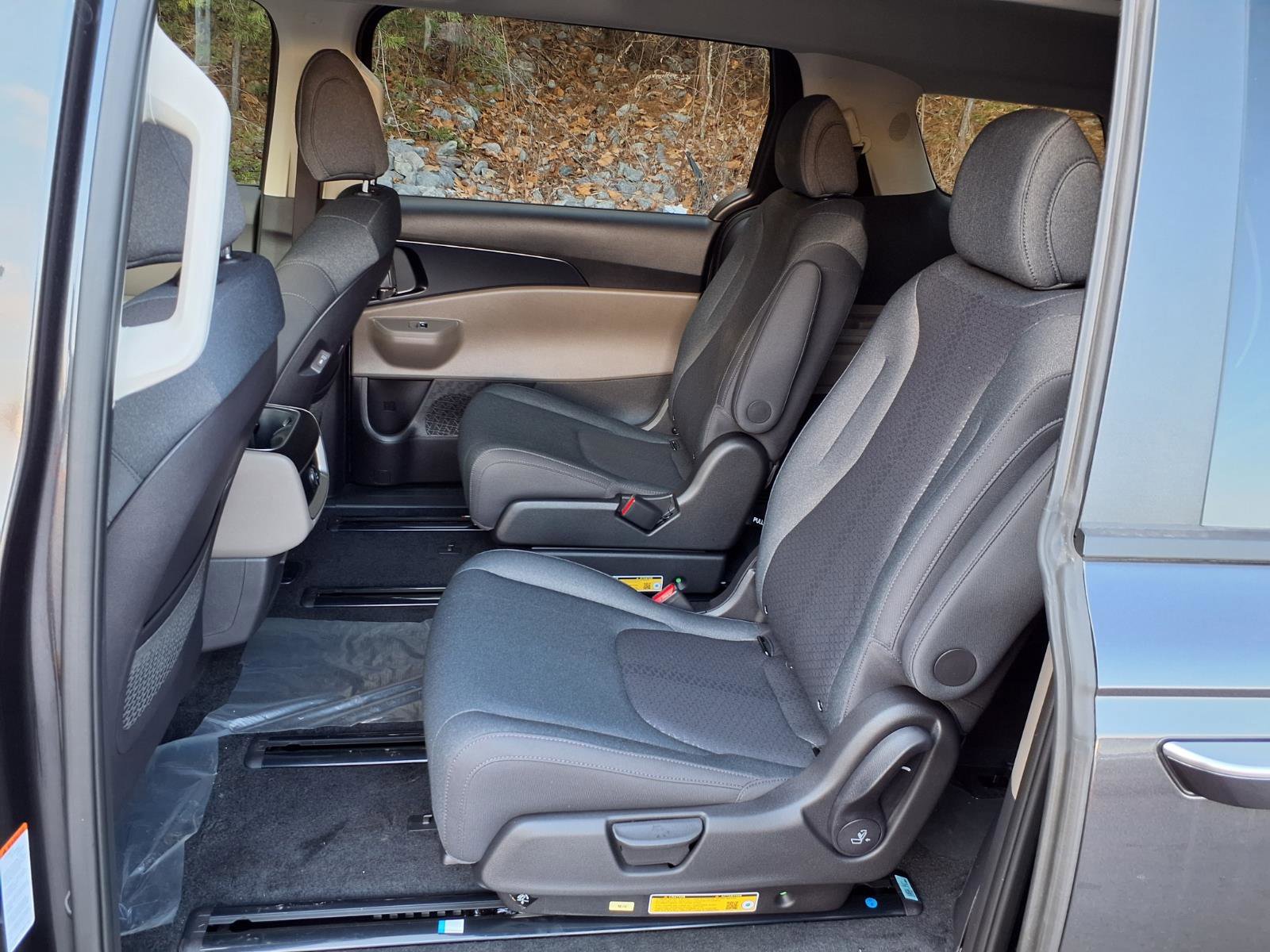 New 2026 Kia Carnival LX image 4