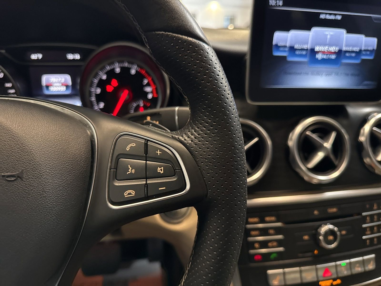 Used 2019 Mercedes-Benz GLA 250 image 38