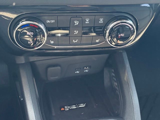 Used 2025 Chevrolet TrailBlazer RS w/ Convenience Package AWD/4WD image 21