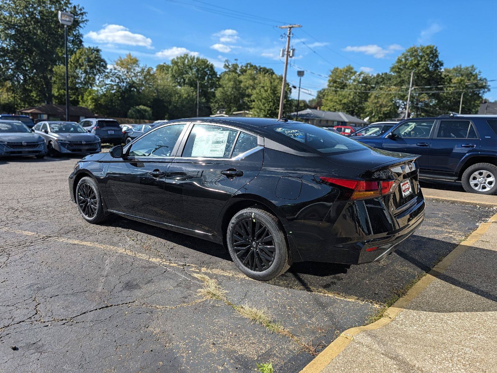 New 2026 Nissan Altima 2.5 SV AWD/4WD image 9