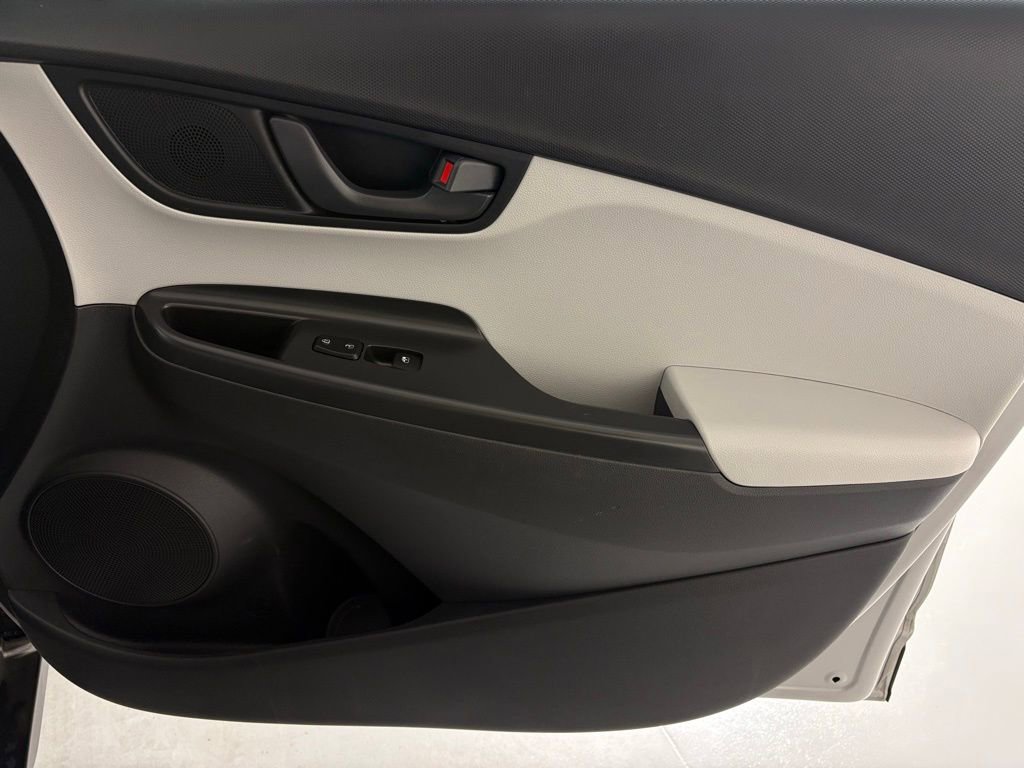 Used 2023 Hyundai Kona SEL image 42